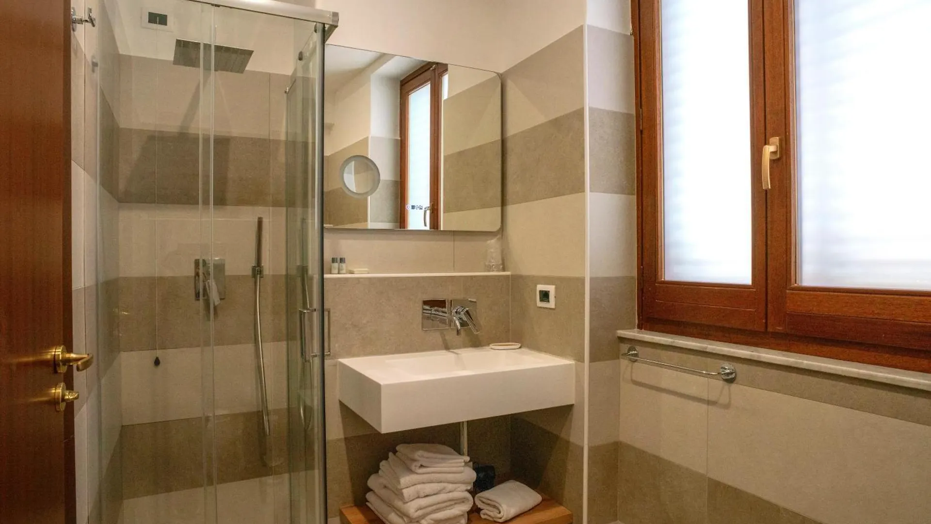Petit Hotel Milazzo 3*,